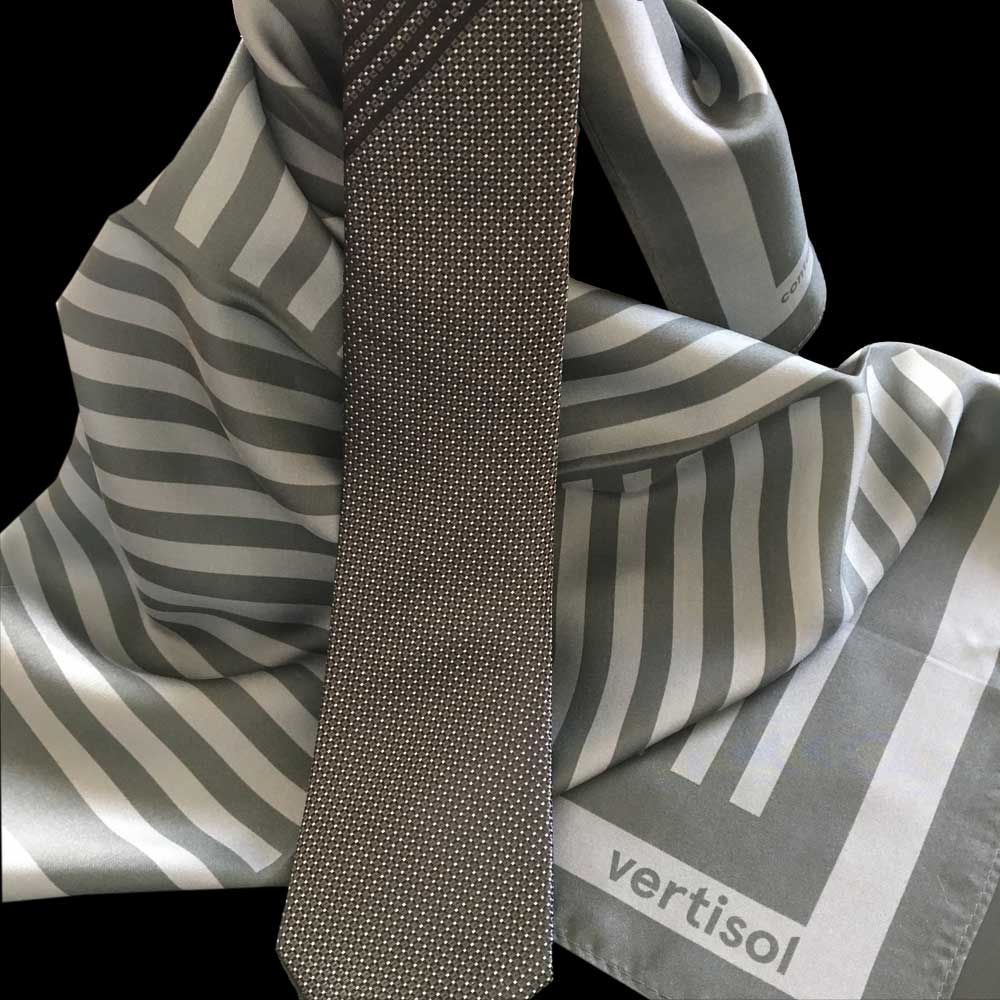 Cravates et écharpes Vertisol