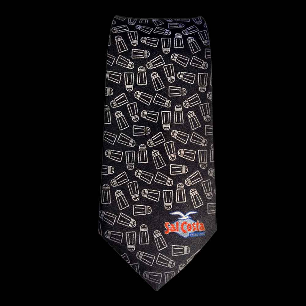 Cravates avec logos partout