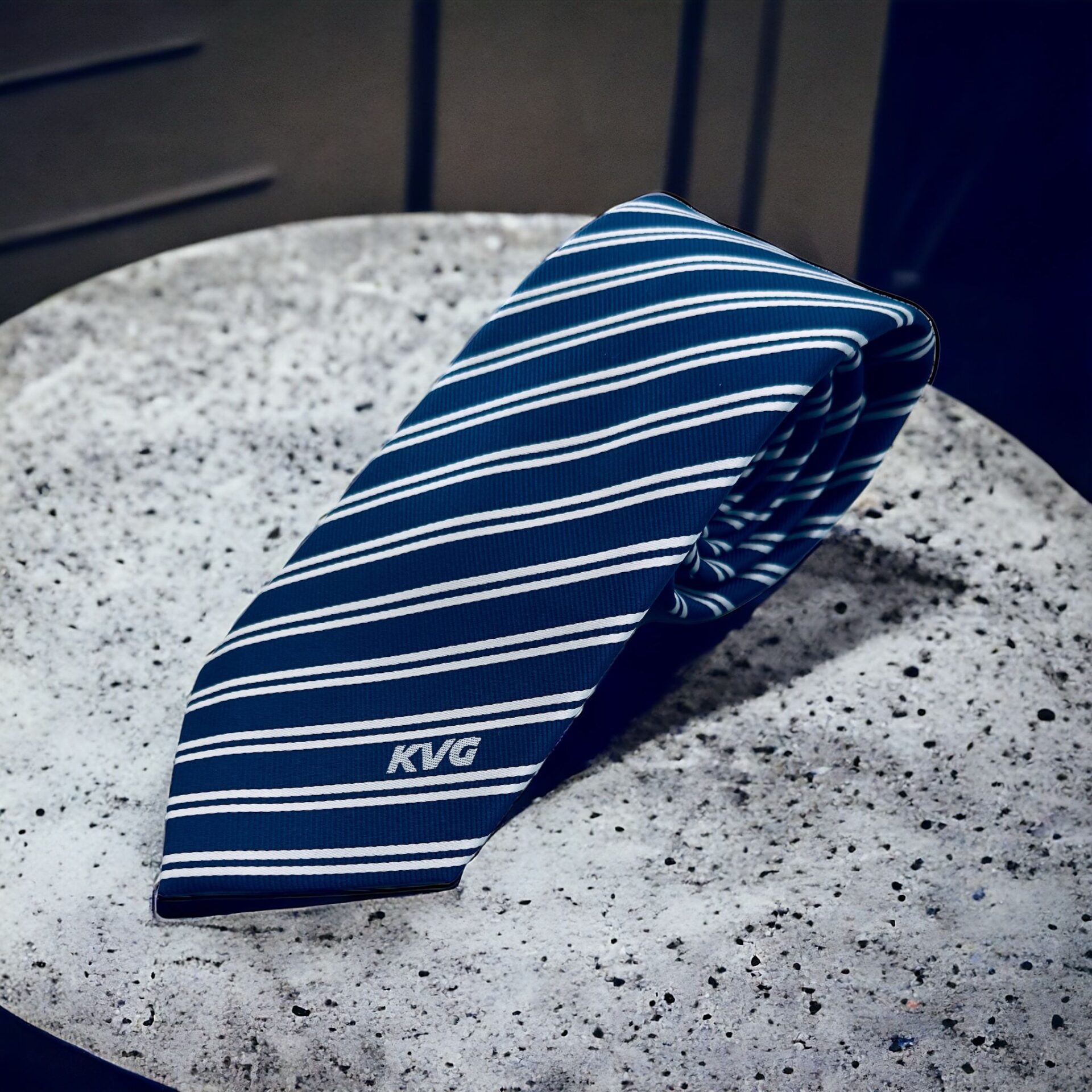 Kvg kravata