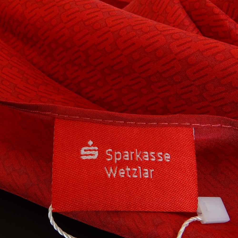 織り込まれたSparkasse Wetzlarラベルと個別の名前のスカーフ
